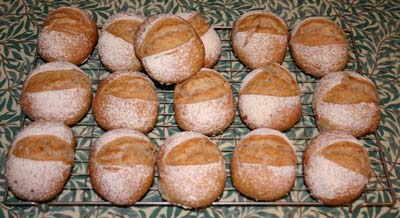 The finished spelt rolls